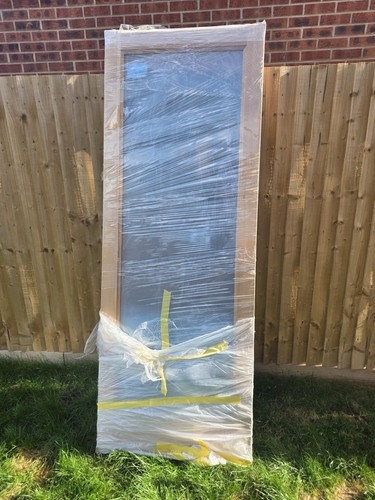 External door with 4mm - external,