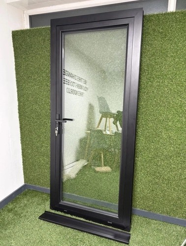 Black aluminium single glass - aluminium,
